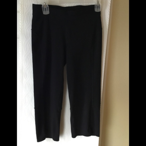 Gap Body Capris - Picture 1 of 3